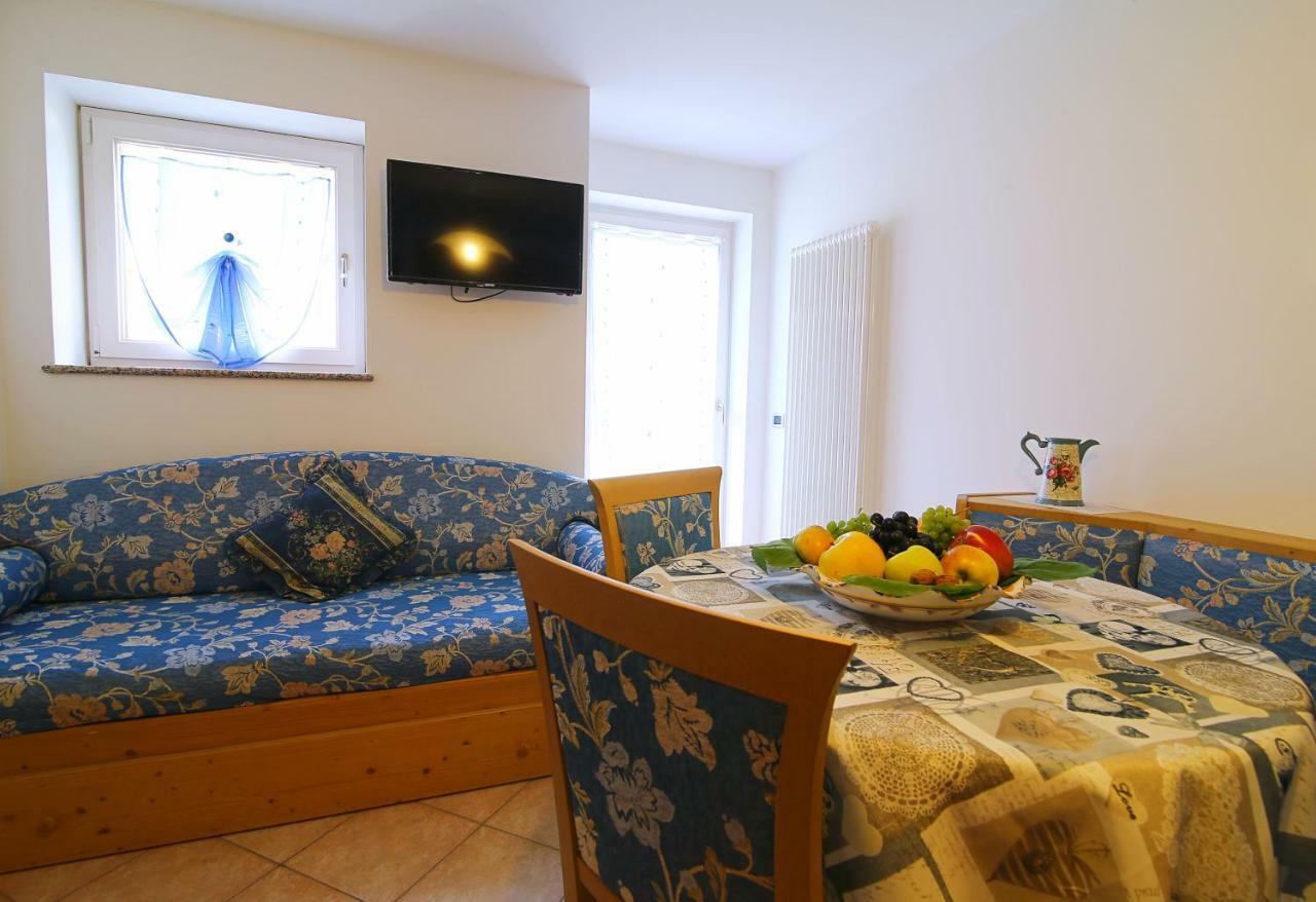 פאי דלה פאגאנלה Paradise Apartments Paganella מראה חיצוני תמונה
